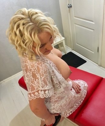 😉
Мои услуги нацелены на твое истинное удовольствие и полное ощущение релакса. 🔥 Я разносторонняя и открыта для экспериментов, ты можешь попробовать со мной все, о чем только мечтал! 💦
Мои нежные руки обещают незабываемый массаж, который сведет тебя с ума, а мои умелые губки превратят нашу встречу в настоящий фейерверк страсти. 💋
У меня отличные отзывы – мои клиенты всегда возвращаются ко мне снова и снова! 🌟 Заходи на мою страницу, чтобы ознакомиться с фотографиями и полушить все секреты, которые я храню специально для тебя. 👀
Сделай себе подарок и дай себе возможность окунуться в мир удовольствия в Москве вместе со мной. Жду тебя! 😘 8739, 41 год